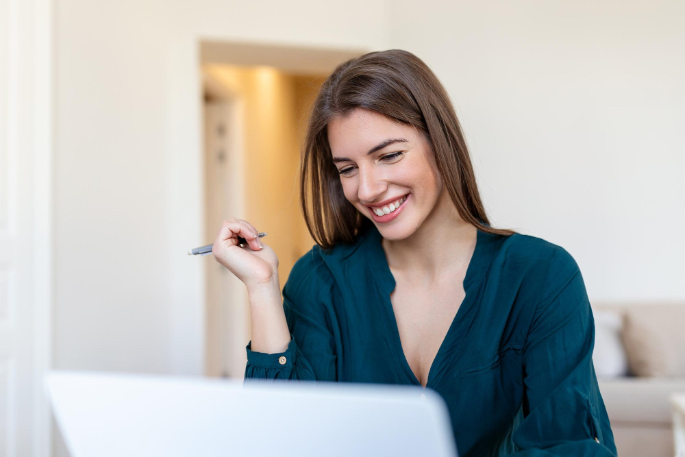 Biz Net Academy conectar Shopify con redes sociales